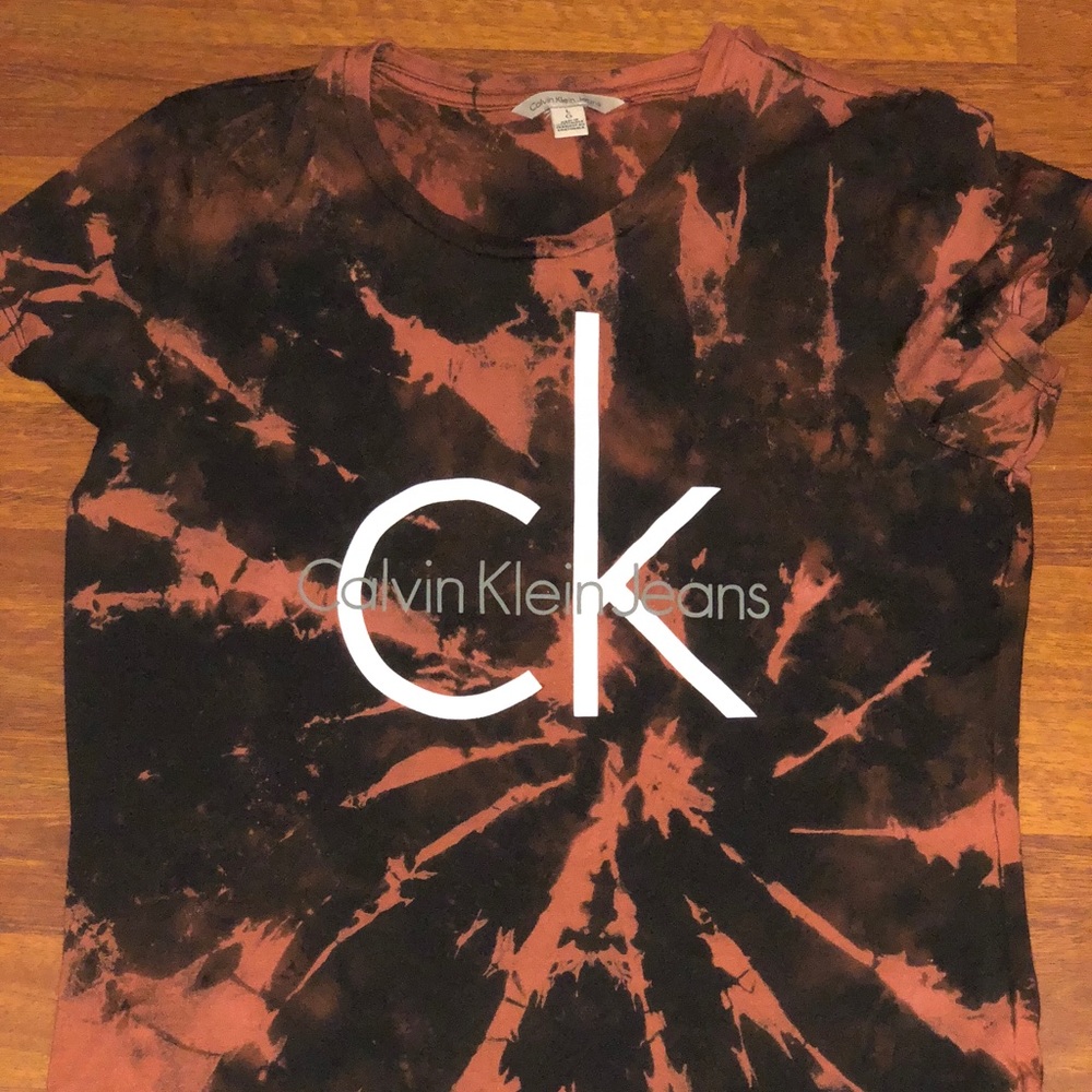 Custom Calvin Klein Women’s Bleached Shirts !!!